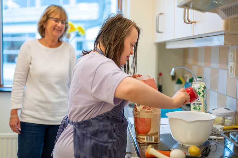 Elev och lärare på anpassad gymnasieskola - individuellt program.